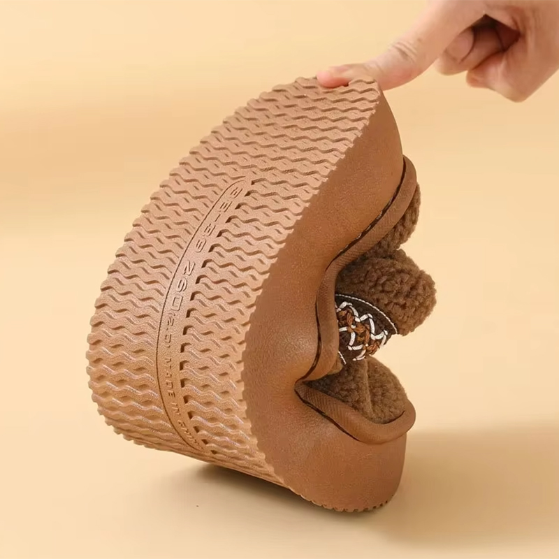 Zimowe ciepłe pluszowe kapcie  – Embroidery Yes recenzja i cena