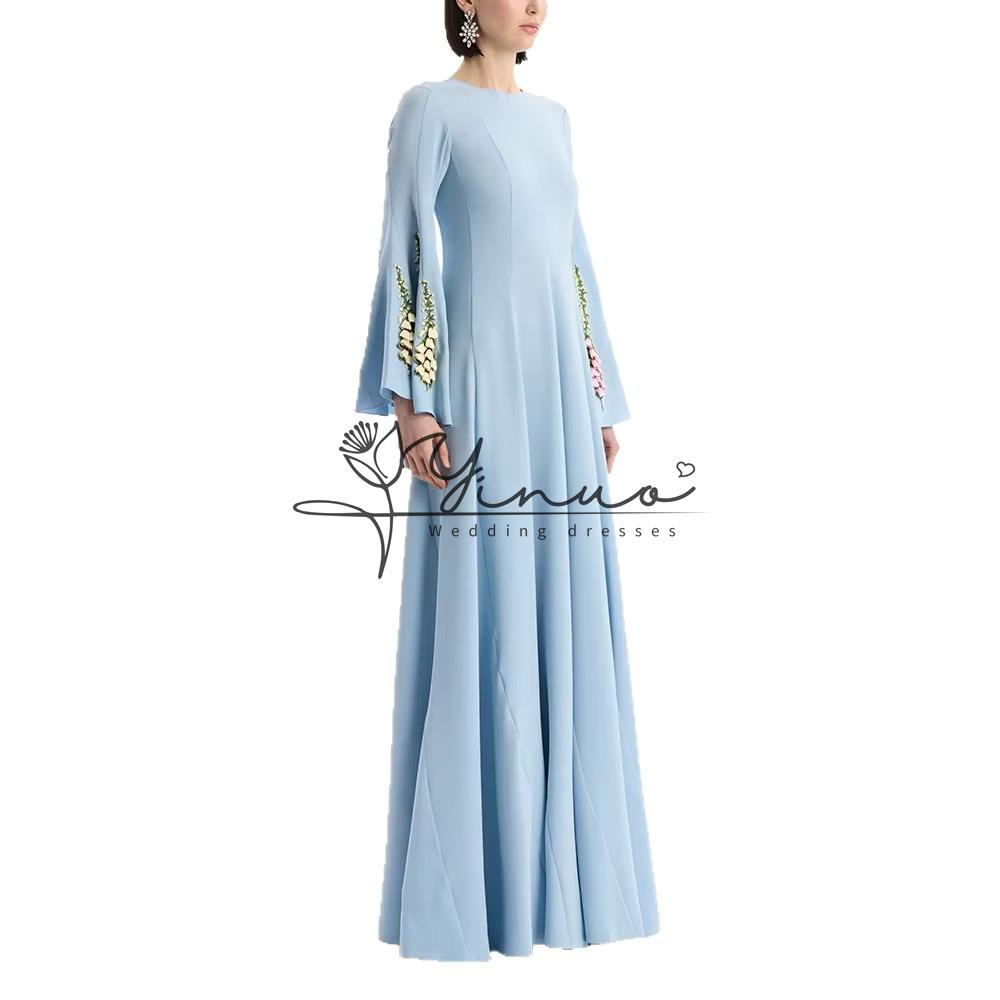 Dopasowana na miarę damska suk – Embroidery Jersey recenzja i cena